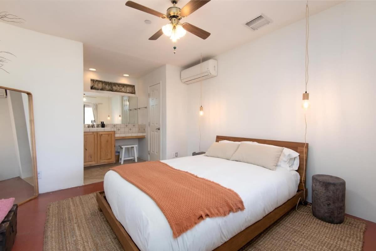 Renovated - 1 With Pool Access * Joshua Tree
