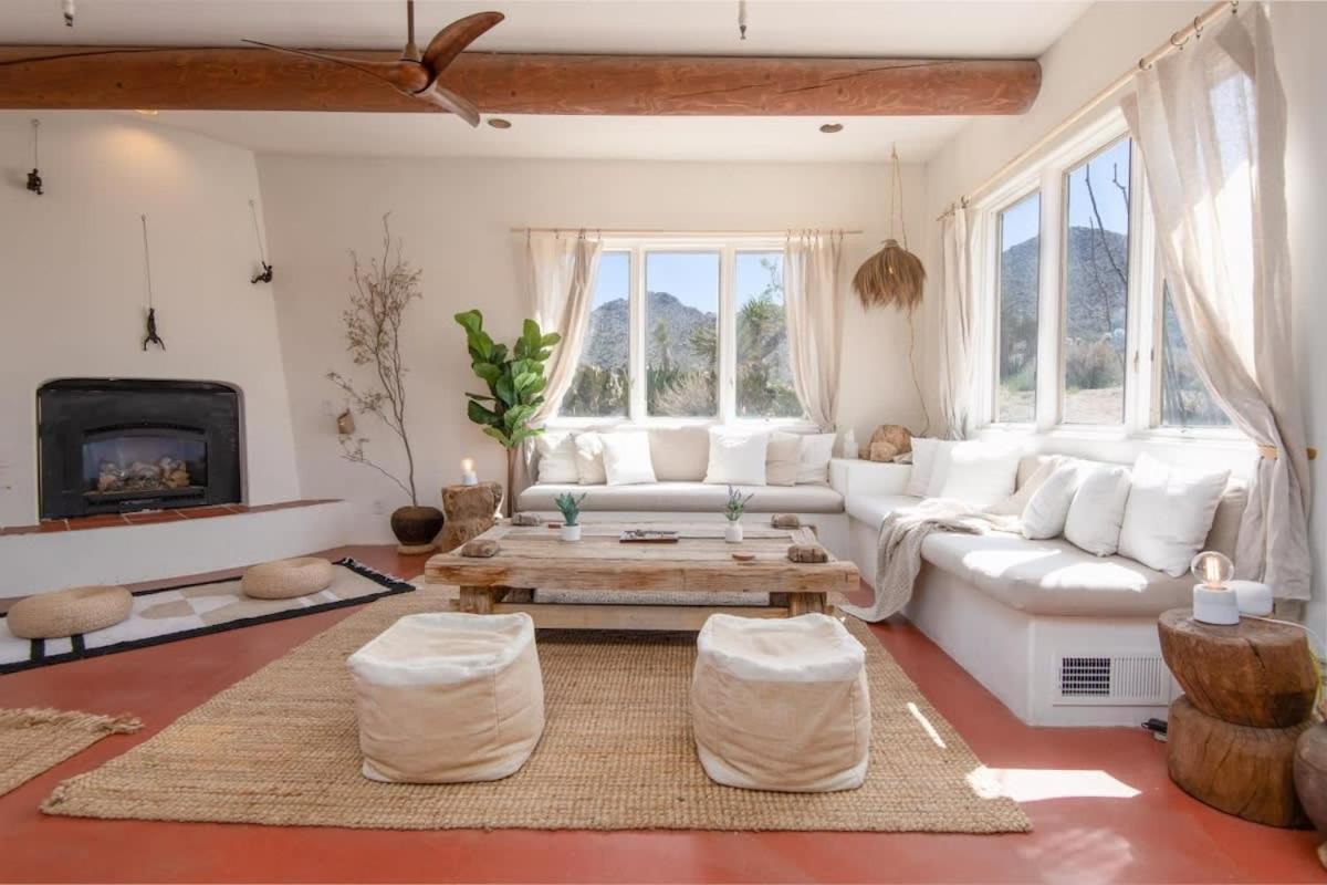 Holiday home Renovated - 1 With Pool Access *