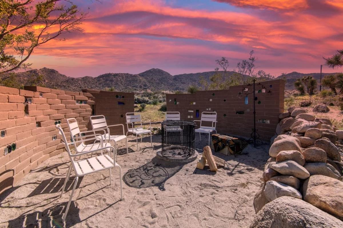 Renovated - 1 With Pool Access * Joshua Tree