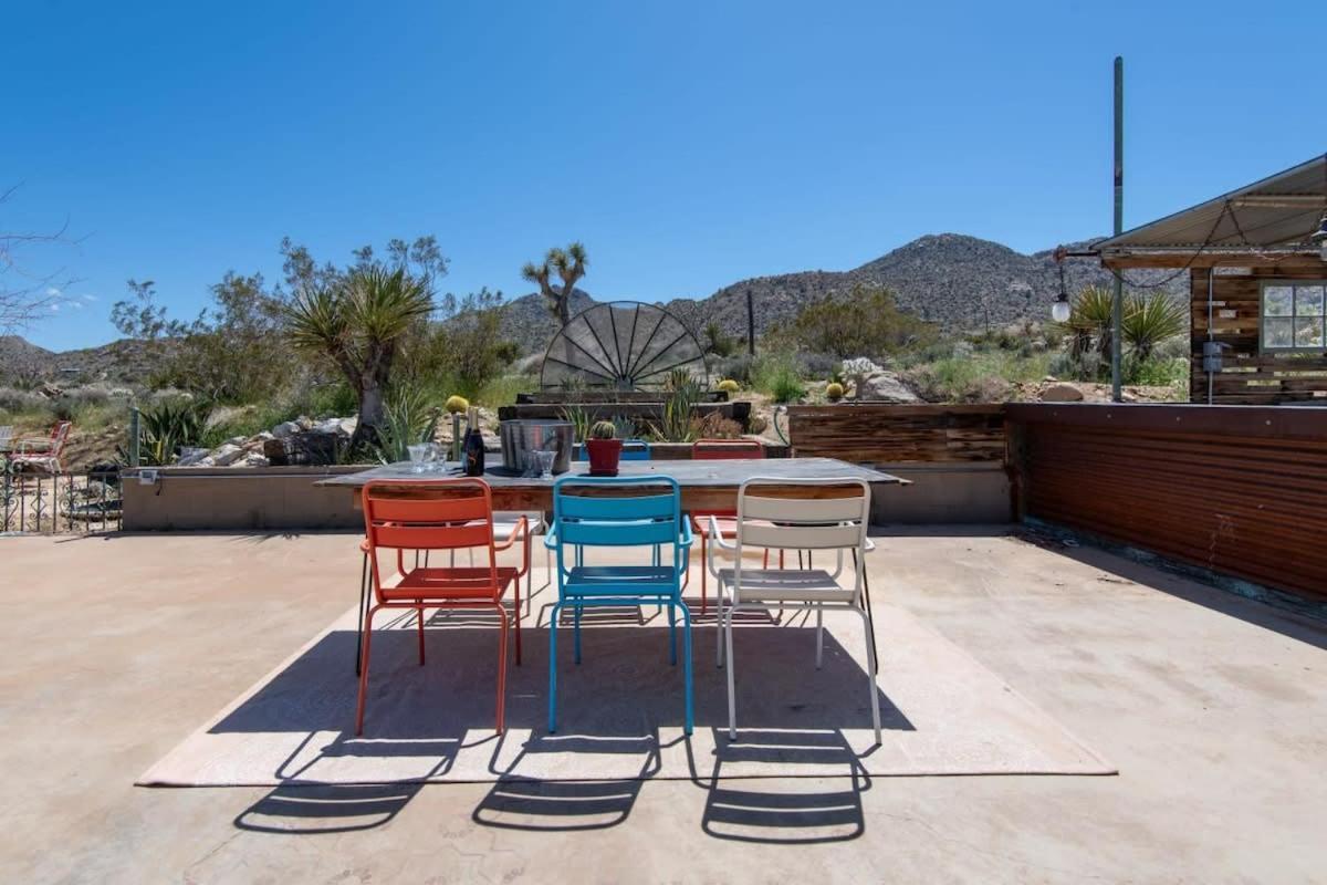 Renovated - 1 With Pool Access Holiday home *